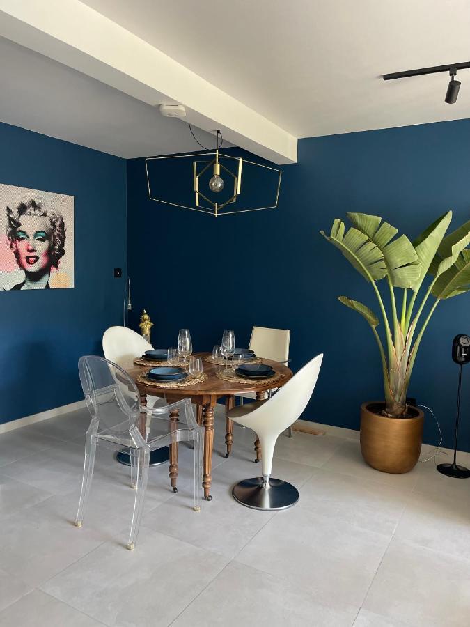 Appartement De Caractere Avec Jacuzzi Fréjus Eksteriør bilde